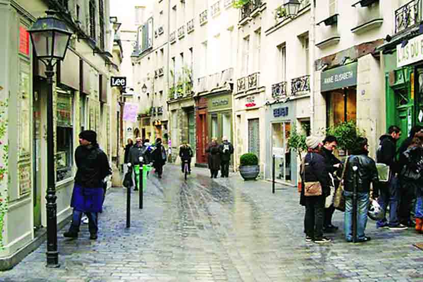 ‘जग’ते रहो : कलासक्त पॅरिस