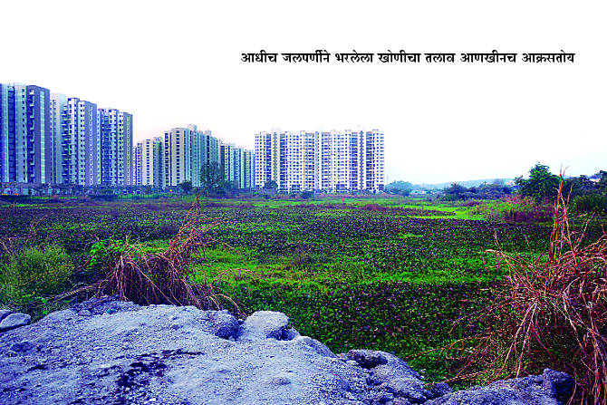 मुंबई हे अति गजबजलेले शहर असले तरी या ठिकाणी जैववैविध्यतेची अनेक समृद्ध ठिकाणं आहेत. पण ज्या पद्धतीने मुंबई फुगत आहे ते पाहता ही ठिकाणे लवकरच नामशेष होतील. मुंबई हे अति गजबजलेले शहर असले तरी या ठिकाणी जैववैविध्यतेची अनेक समृद्ध ठिकाणं आहेत. पण ज्या पद्धतीने मुंबई फुगत आहे ते पाहता ही ठिकाणे लवकरच नामशेष होतील.