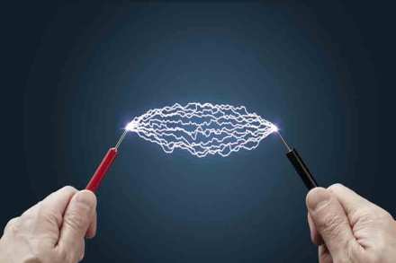 ( संग्रहीत प्रतिकात्मक छायाचित्र )