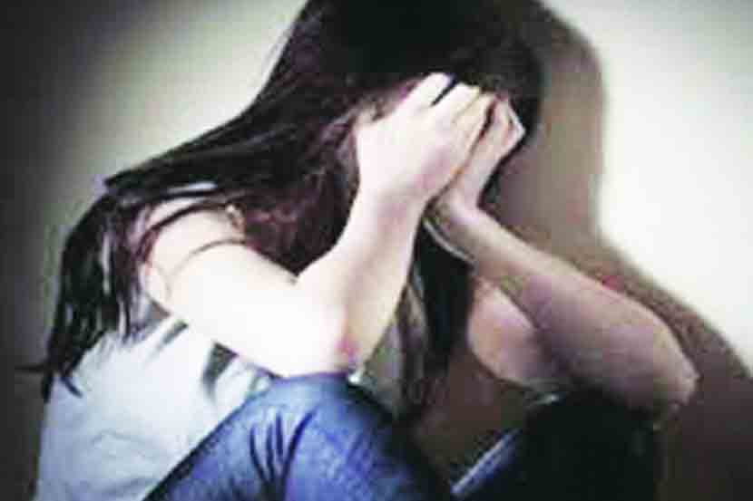 जिल्ह्य़ात अल्पवयीन मुलींच्या बेपत्ता होण्याचे प्रमाण वाढले