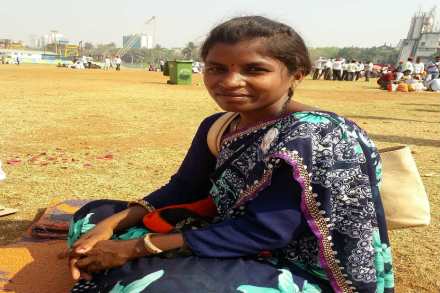 लहाने यांच्या एका मुलीनं नुकतीच बारावीची परीक्षा दिली तर दुसरी दहावीची परीक्षा देत आहे.
लहाने यांच्या एका मुलीनं नुकतीच बारावीची परीक्षा दिली तर दुसरी दहावीची परीक्षा देत आहे.