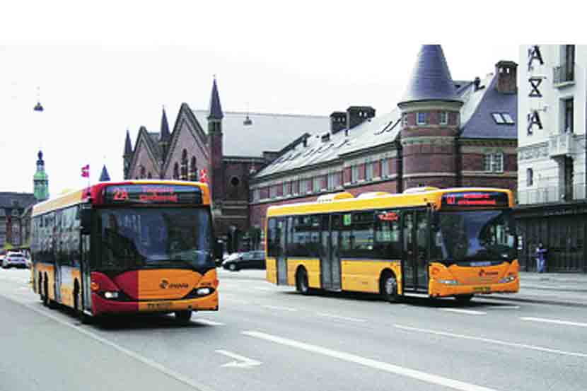 लोकांनी जास्तीत जास्त सार्वजनिक वाहतूक व्यवस्थेचा वापर करावा, असा कोपनहेगन महापालिकेचा प्रयत्न असतो.  लोकांनी जास्तीत जास्त सार्वजनिक वाहतूक व्यवस्थेचा वापर करावा, असा कोपनहेगन महापालिकेचा प्रयत्न असतो.