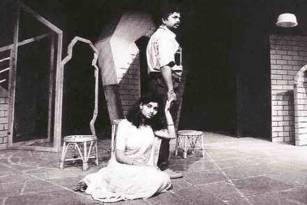 ‘दगड का माती?’ - विनय आपटे आणि प्रतीक्षा लोणकर 