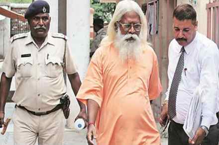 Mecca Masjid Bomb Blast Verdict: मक्का मशिद बाँबस्फोट प्रकरणी स्वामी असीमानंदसह पाच आरोपी दोषमुक्त
