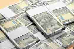 निधी खर्च करताना अधिकाऱ्यांना रात्रही अपुरी