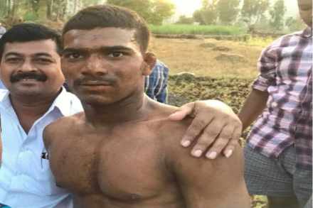 कुस्तीच्या मैदानात कोसळलेल्या निलेश कंदूरकरचा अखेर मृत्यू