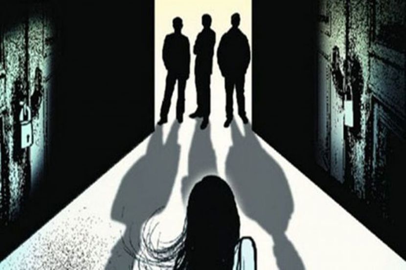 महिला सुरक्षेचे लाख दावे केले जात असले तरी देशाच्या राजधीन महिला सुरक्षित नसल्याचे समोर आले आहे.
