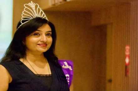 प्रेरणादायी: ब्रेन टयूमरशी लढा देत तिने मिळवला ‘ब्यूटी क्वीन’चा किताब प्रेरणादायी: ब्रेन टयूमरशी लढा देत तिने मिळवला ‘ब्यूटी क्वीन’चा किताब