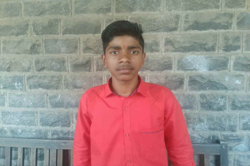 आकाशला सीएस व्हायचं आहे आणि यासाठी वाट्टेल तितकी मेहनत घेण्याची तयारी त्यानं दर्शवली आहे. 
 आकाशला सीएस व्हायचं आहे आणि यासाठी वाट्टेल तितकी मेहनत घेण्याची तयारी त्यानं दर्शवली आहे.