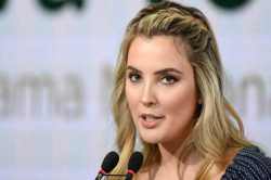 पाळीव श्वानाला वाचवण्यासाठी तलावात उडी मारणाऱ्या राष्ट्रपतींच्या पत्नी ठरल्या टीकेच्या धनी