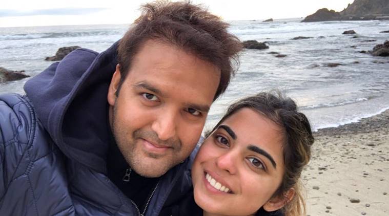 मुकेश अंबानी यांची मुलगी इशा अंबानी यावर्षी डिसेंबर महिन्यात लग्न करणार आहे. देशातील आणखी एक मोठा समूह असलेल्या पिरामल इंटरप्रायजेसचे अजय पिरामल यांचा मुलगा आनंद याच्याबरोबर इशाचा विवाह होणार आहे. 