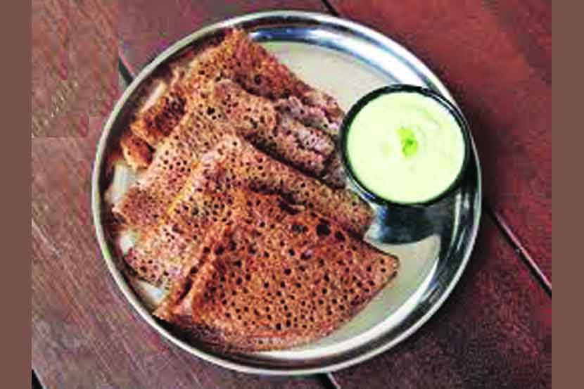 नाचणीचा डोसा नाचणीचा डोसा