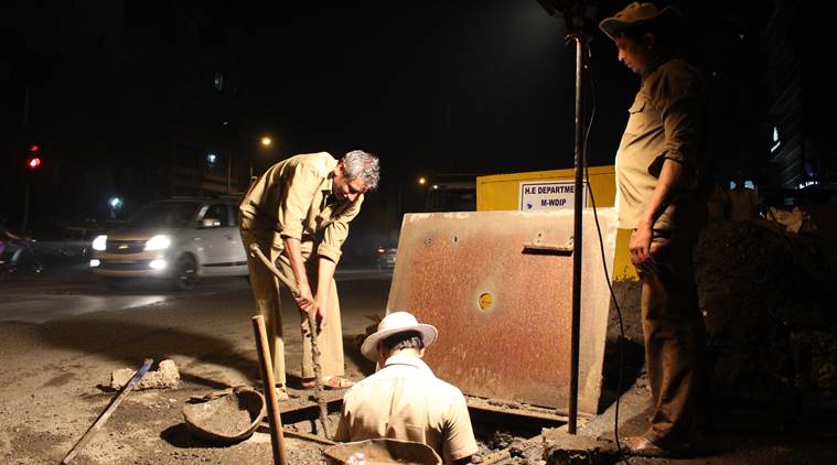 एक कर्मचारी, ३० फूट खोल पाईप, सहा तासांचं बचावकार्य आणि अखेर सुटका