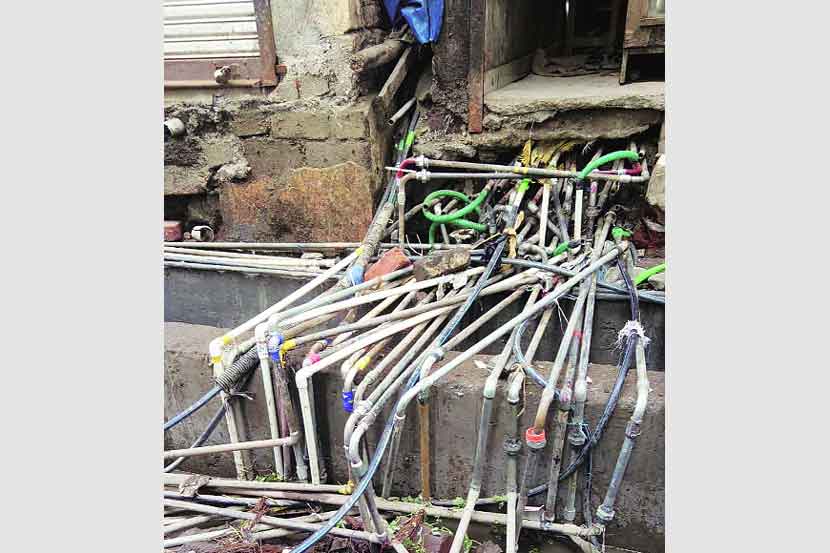 दिव्यात चोरीच्या पाण्याची सर्रास विक्री