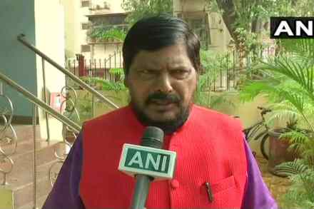 केंद्रीय मंत्री रामदास आठवले