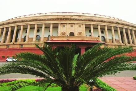 समाज बदलू पाहणाऱ्या बुद्धिमान तरुणांसाठी हे महत्त्वाचे क्षेत्र आहे.