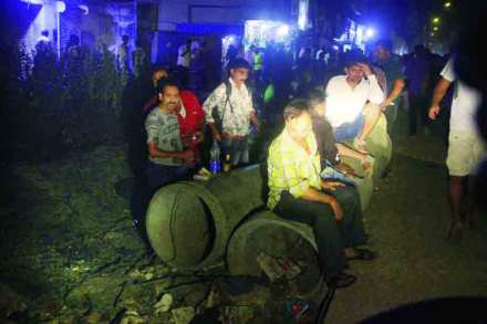 दिव्यात रस्त्यालगत तळीरामांचे अड्डे