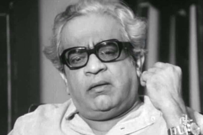 स्मृतीदिन विशेष : निवडक पु.ल. (किस्से) स्मृतीदिन विशेष : निवडक पु.ल. (किस्से)