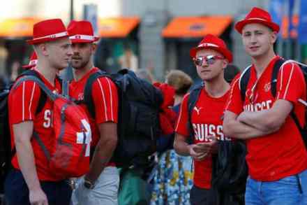 FIFA World Cup 2018 : नामसाधर्म्यामुळे स्वित्झर्लंडच्या चाहत्यांचा गोंधळ; मैदानापासून १२०० किलोमीटर दूर केलं हॉटेल बुक