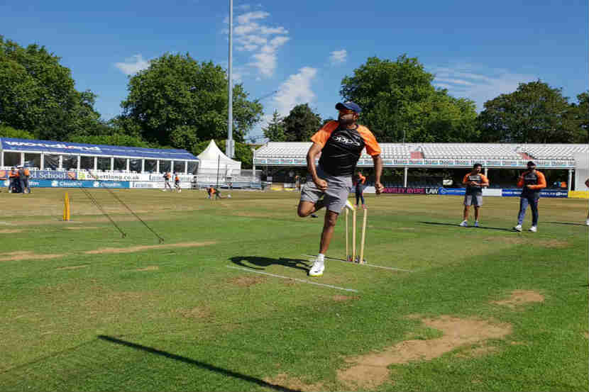 सरावादरम्यान रविचंद्रन आश्विन सरावादरम्यान रविचंद्रन आश्विन