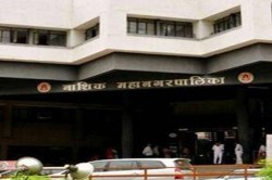 सत्ताधारी-आयुक्त वादात मुख्यमंत्र्याची मध्यस्थी