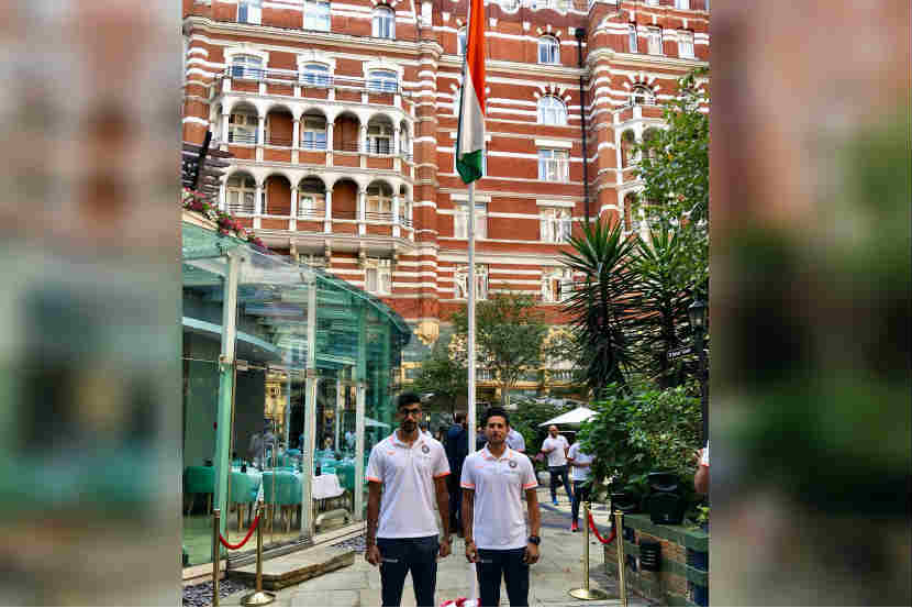 साहेबांच्या भूमीत टीम इंडियाने फडकवला तिरंगा