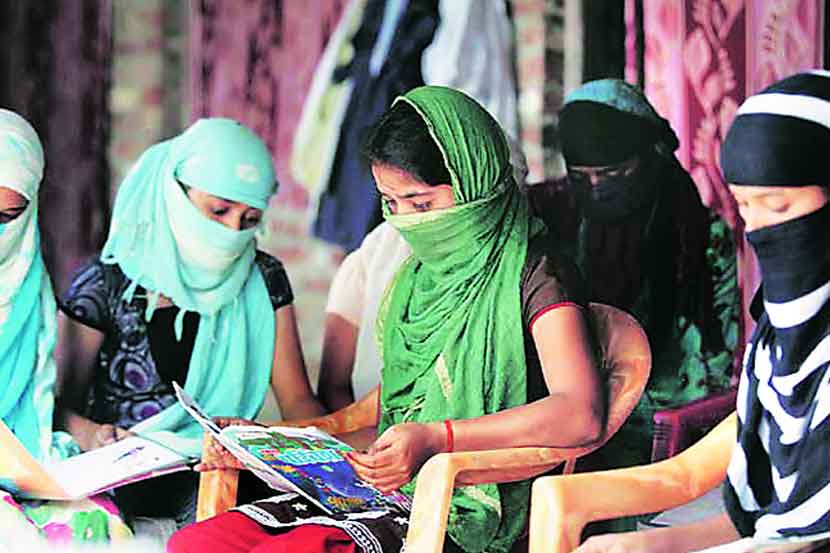 स्त्री-प्रश्नाचे संदर्भ
