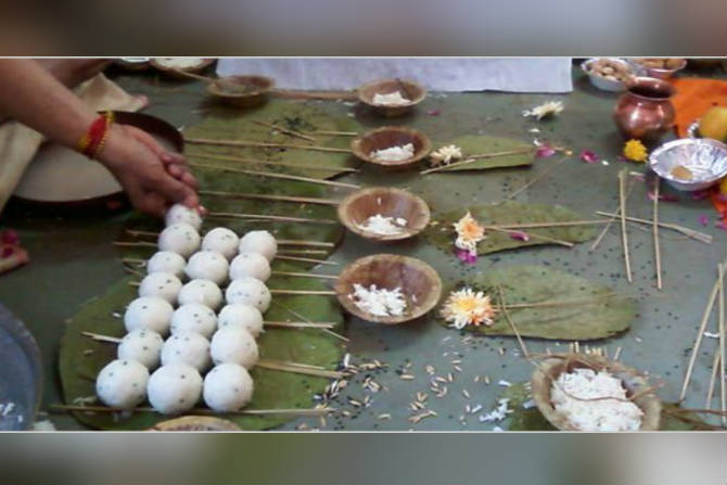 जाणून घ्या पितृपंधरवड्याचे महत्त्व