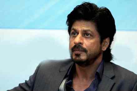..म्हणून शाहरुखने चाहत्याला फटकारलं
