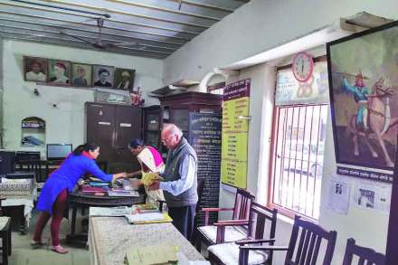 पुण्यातील बुधवार पेठेतील सार्वजनिक काकांच्या वाडय़ातील हा जोशी हॉल. येथेच संस्थेची स्थापना झाली.