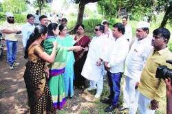 भेटीगाठी कमी अन् भ्रमंती अधिक