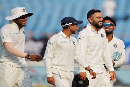 वेस्ट इंडिजवर मात केल्यानंतर भारतीय संघ