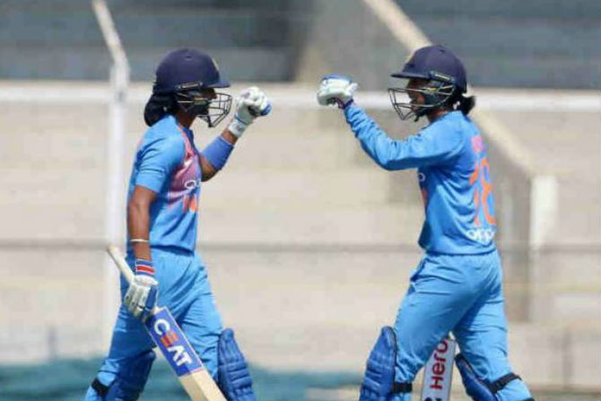 WWT20 IND vs PAK : …म्हणून फलंदाजीला येण्याआधीच भारत बिनबाद १०
