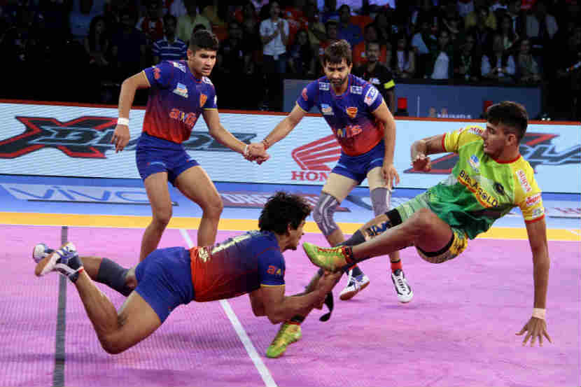 Pro Kabaddi Season 6 : अटीतटीच्या सामन्यात गतविजेते पाटणा विजयी, दिल्ली पराभूत