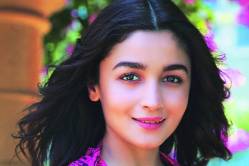 तिच्यासारखी तीच!