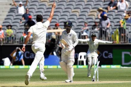 दुसऱ्या कसोटीत लोकेश राहुल त्रिफळाचीत झाला तो क्षण