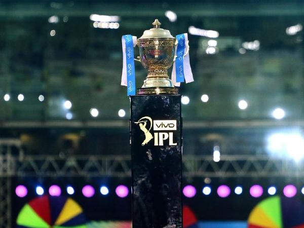 IPL Auction 2019 : एका क्लिकवर ८ संघातील खेळाडूंची यादी