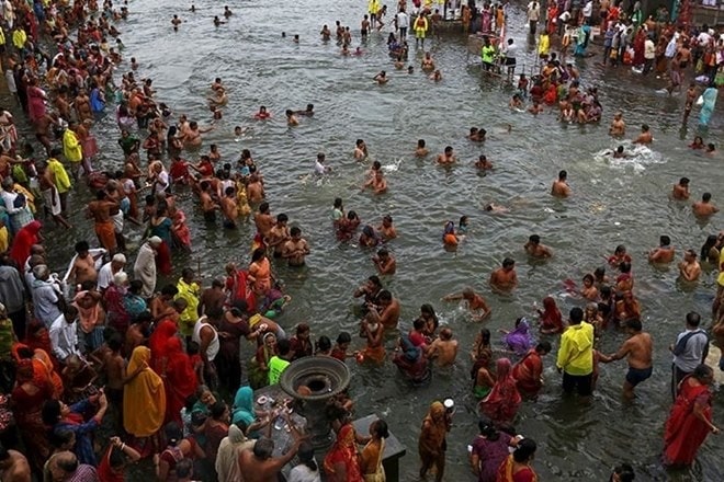 Kumbh Mela 2019 : उपग्रहातून असा दिसतो कुंभमेळा, इस्रोने जारी केले छायाचित्र