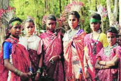 त्यांना हवाय, ‘छोटय़ा कुटुंबा’चा अधिकार