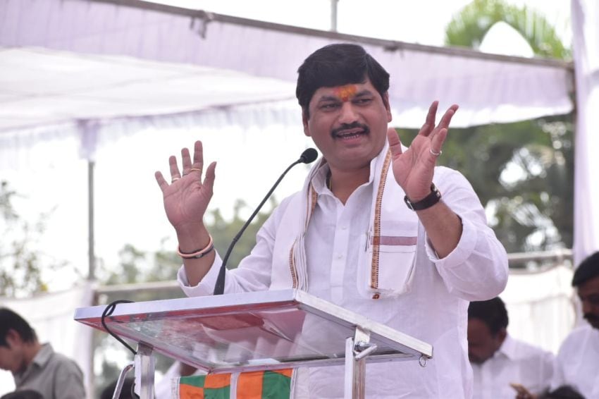 केंद्राकडून भरघोस मदत मिळवण्यात मुख्यमंत्री अपयशी – मुंडे