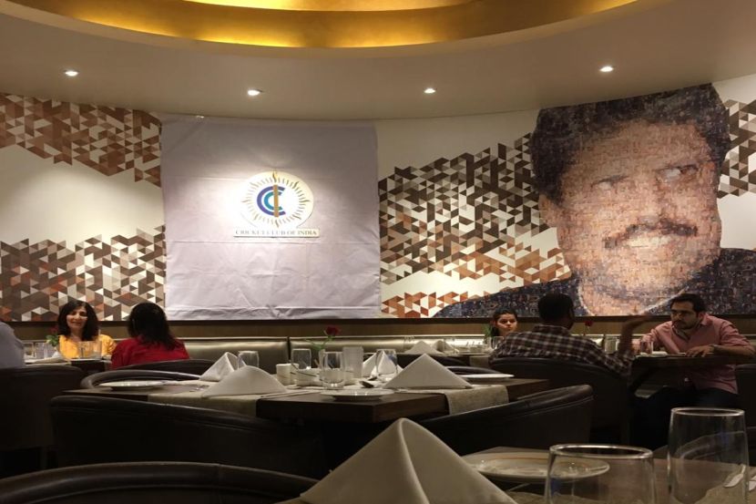 क्रिकेट क्लब ऑफ इंडियाने झाकलं इम्रान खानचं पोस्टर क्रिकेट क्लब ऑफ इंडियाने झाकलं इम्रान खानचं पोस्टर