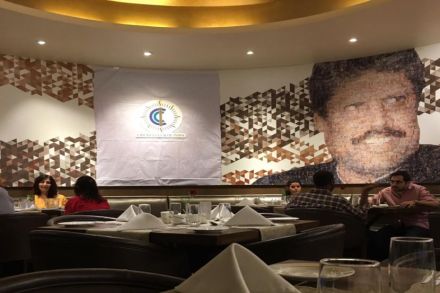 क्रिकेट क्लब ऑफ इंडियाने झाकलं इम्रान खानचं पोस्टर क्रिकेट क्लब ऑफ इंडियाने झाकलं इम्रान खानचं पोस्टर