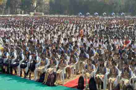 पुण्यात 11 हजार विद्यार्थ्यांकडून मनाच्या श्लोकांचे सामूहिक पठण