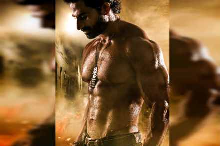 थिएटरमधला ‘टॉर्चमन’ बनला मराठी चित्रपटाचा ‘नायक’ थिएटरमधला ‘टॉर्चमन’ बनला मराठी चित्रपटाचा ‘नायक’