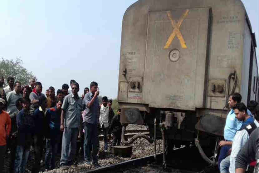 सचखंड एक्स्प्रेसचे इंजिन डबे सोडून धावले, थोडक्यात टळला अपघात