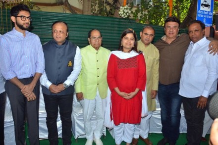 दिवंगत वली मोहम्मद भामला चौकाचं विवेक गोयंका, डी. वाय. पाटील यांच्या हस्ते उद्घाटन