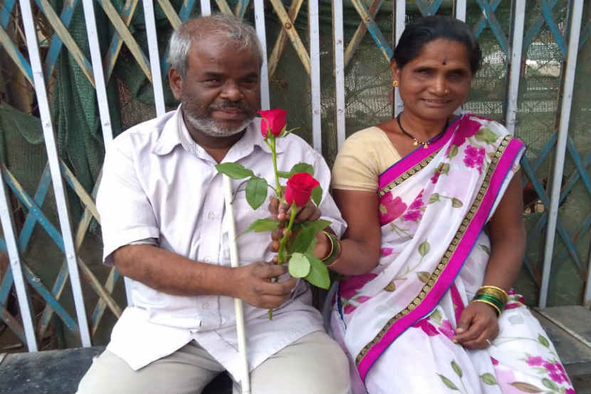 Valentine Day special:- अंध दाम्पत्याच्या १५ वर्षाच्या सुखी संसाराची ‘प्रेम कहाणी’