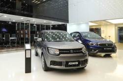 मारुतीच्या ‘प्रीमियम’ कार्सवर 1 लाखापर्यंत घसघशीत सूट