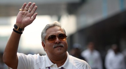 भारतीय बँकांना हजारो कोटींना बुडवून इंग्लंडमध्ये पळून गेलेला मद्यसम्राट विजय मल्ल्याच्या प्रत्यार्पणास ब्रिटनचे गृहमंत्री साजिद जावीद यांनी मंजुरी दिली आहे.