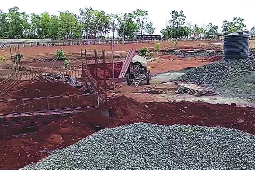 शेतजमीन धारणा कायद्यातील सुधारणा आणि बांधकाम क्षेत्र
